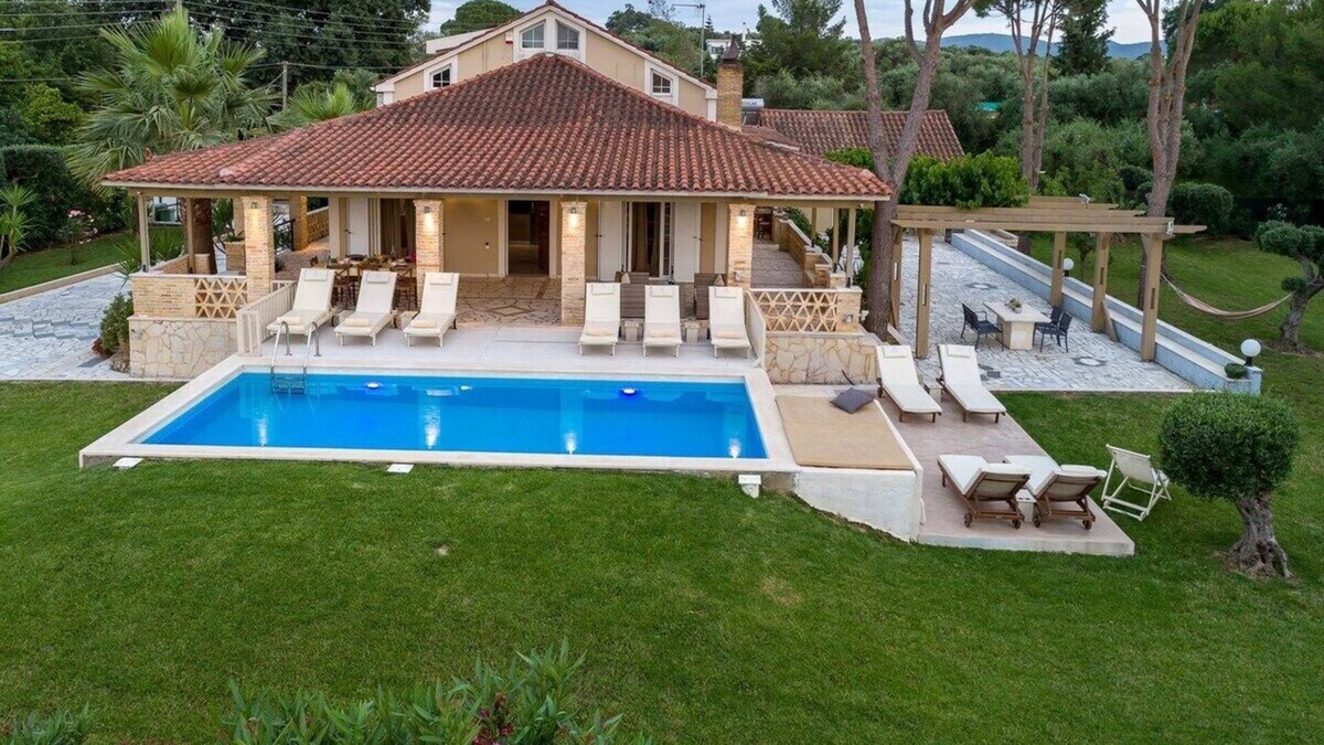 Pantokratoras Villa | Luxury Dream Villa with Private Pool – Zakynthos