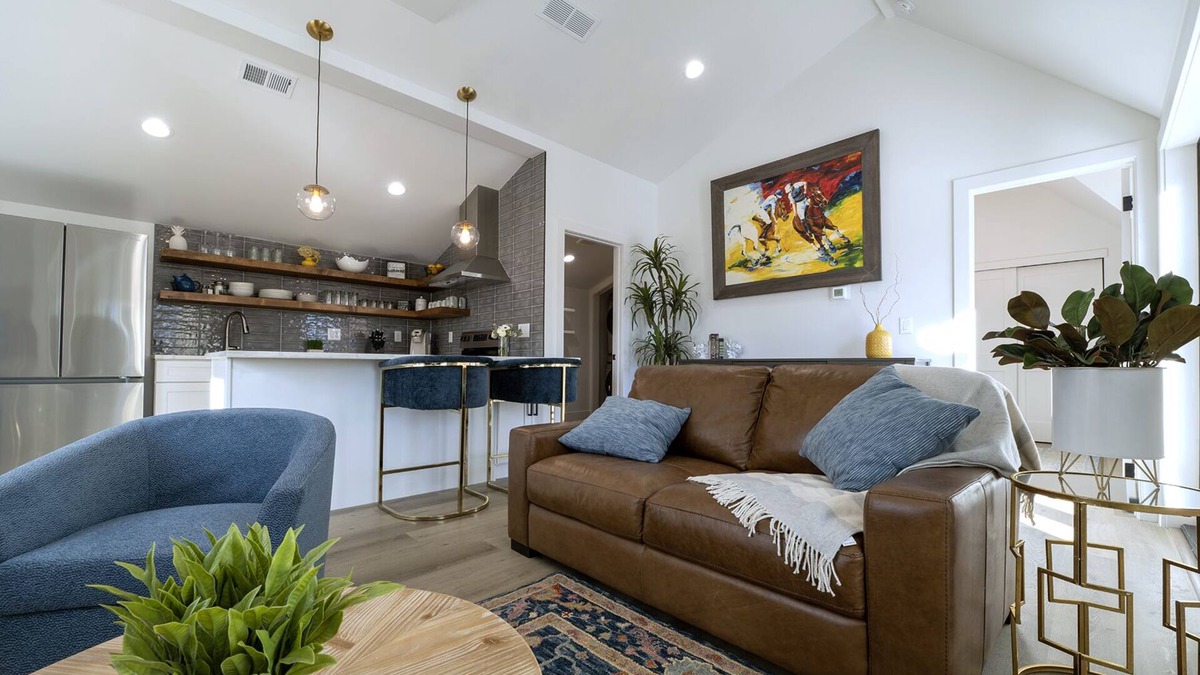 Morse Park Apartment | Luxury Escape near Red Rocks, Dwtn & Mtns!