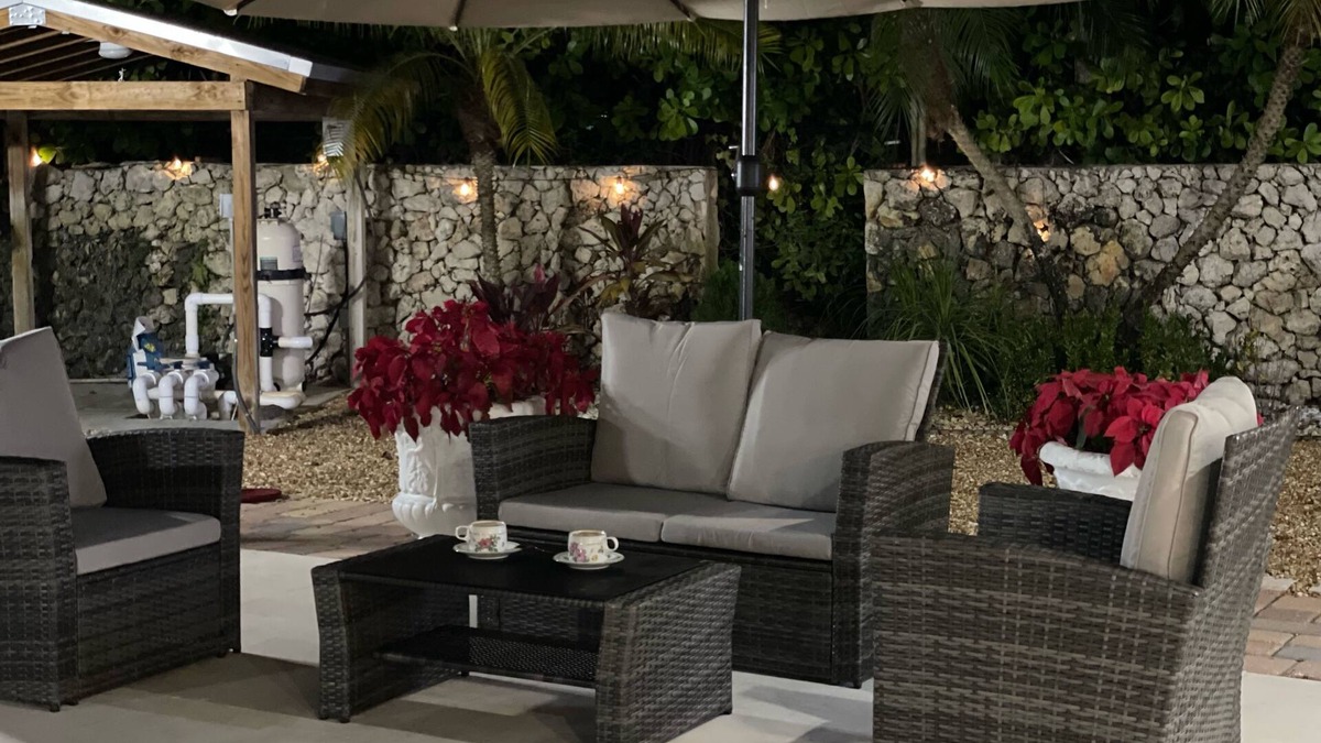 Palmetto Bay House | Luxury Estate In Historic Old Cutler Rd