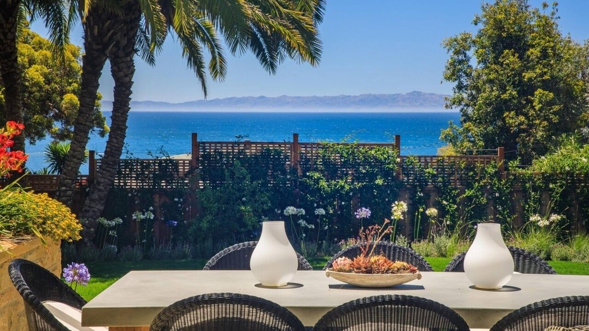 West Mesa Villa | Luxury Estate on the Santa Barbara Bluffs