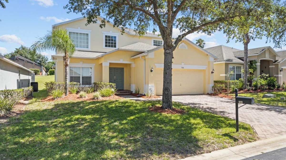 Highgate Park House | Luxury executive villa near Disney World in a gated community, WELCOME HOME