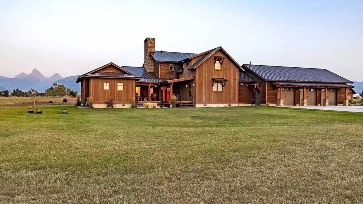 Hastings Farm House | Luxury Family Home with Full Teton Views