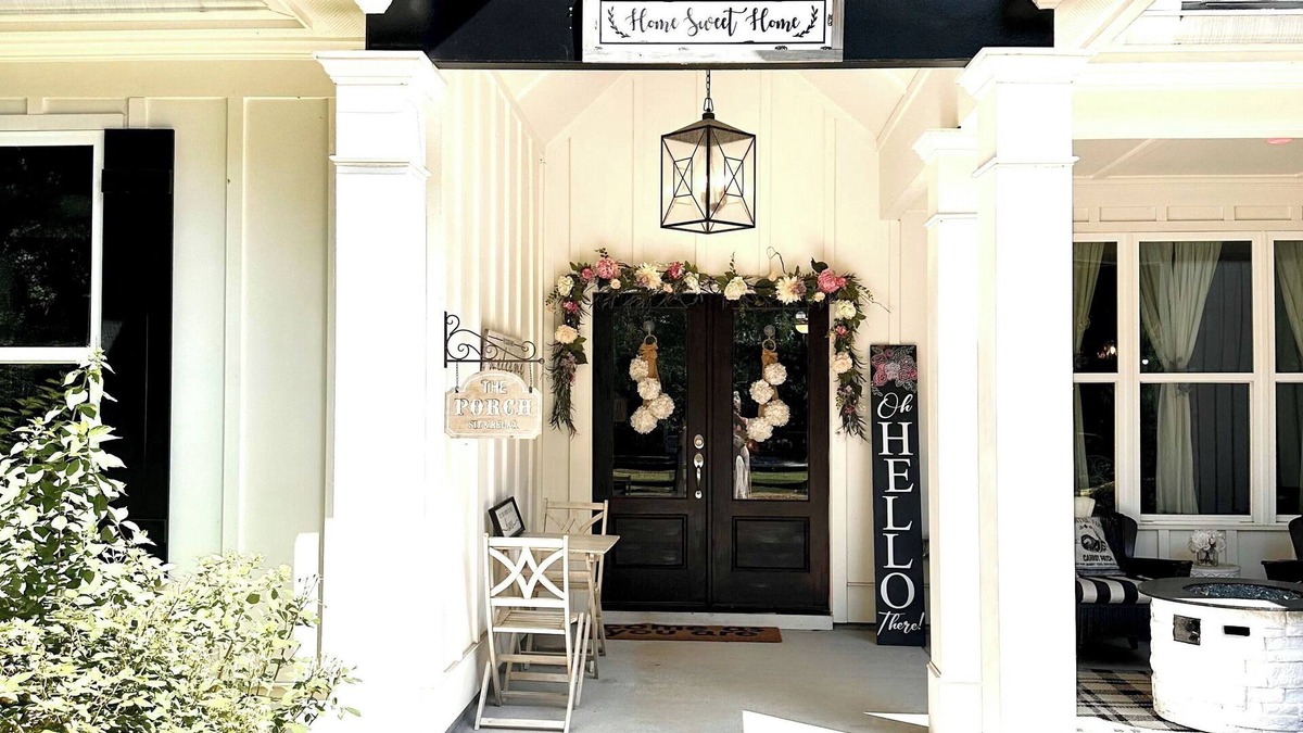 Dawsonville House | Luxury Farmhouse decor to the hilt!1 acre gated. RV & boat space plus camping!