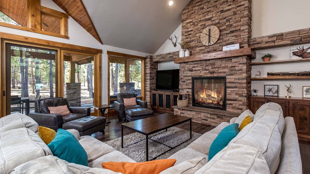 Sunriver House | Luxury Five Star Reviewed 5 Bedroom Caldera Springs Cabin, Bend, Oregon