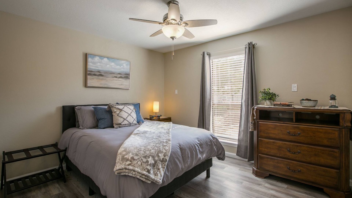 Cibola Addition Apartment | Luxury Foothills Apartment 15 Minutes to Balloon Fiesta Park!
