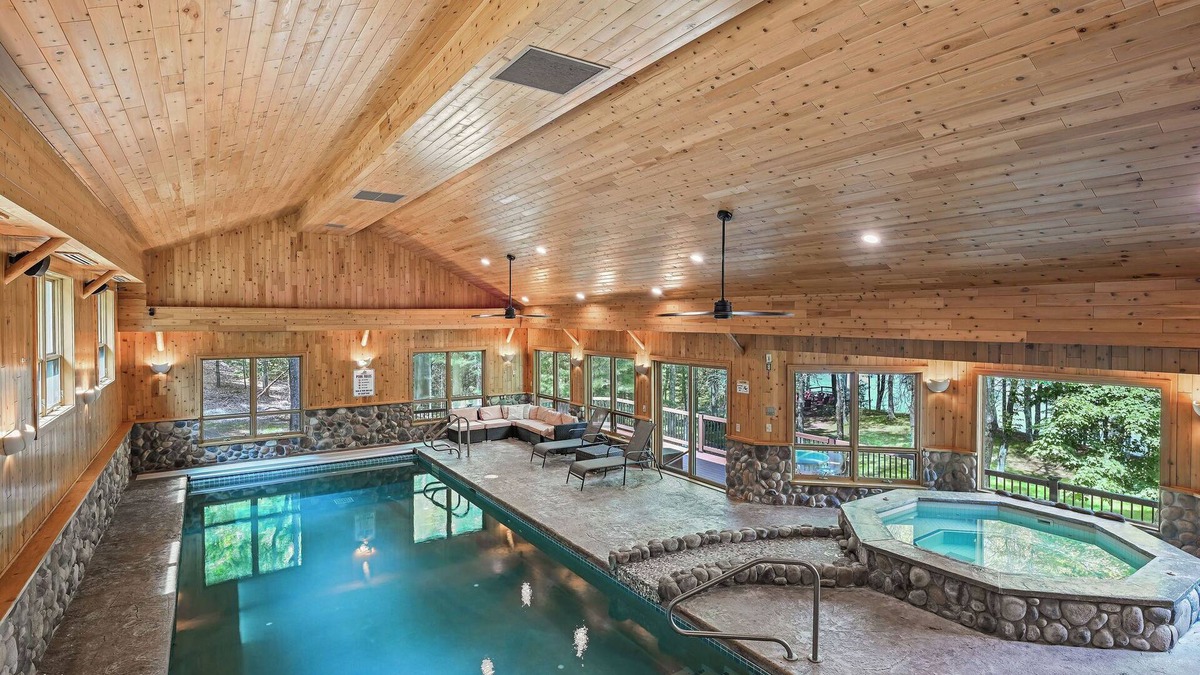 St Germain House | Luxury Forest Pool House with Hot Tub