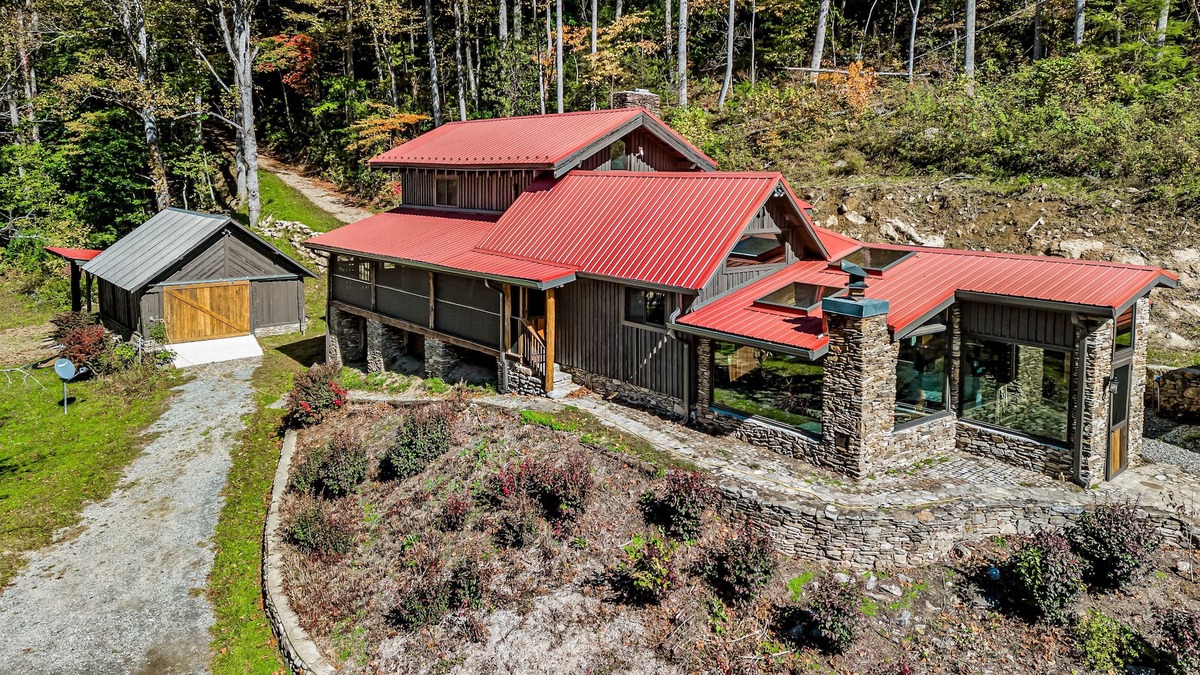 Canton Cabin | Luxury forest retreat with wood stove, vaulted ceilings & pond view