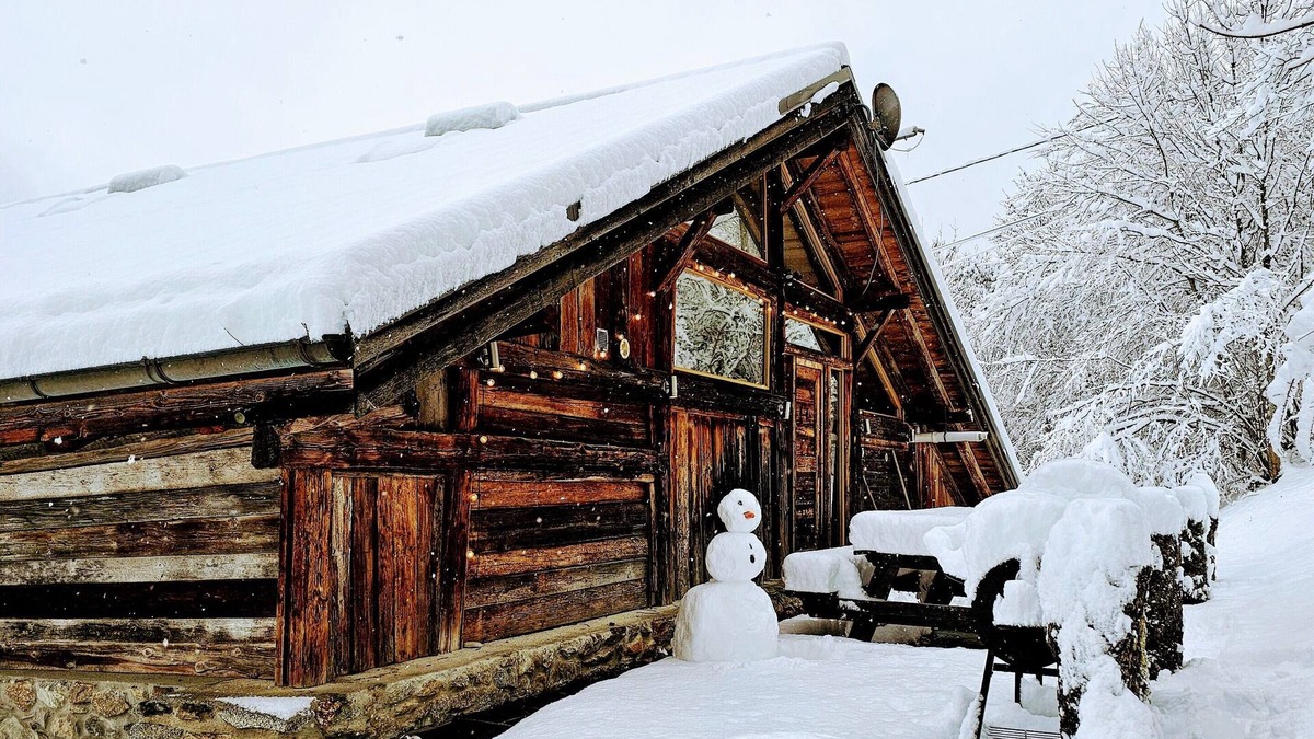 Saint-Gervais-les-Bains Ski Chalet | Luxury Chalet in Mégeve with Garden & Spa