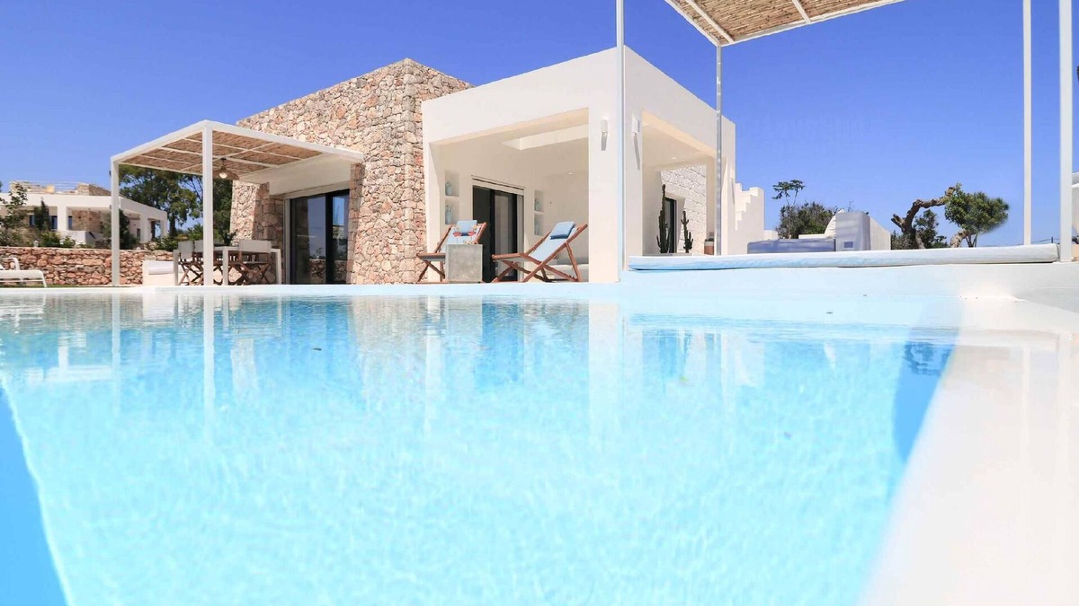 Marina San Gregorio House | Luxury Ginevra - Two Bedroom House, Sleeps 4