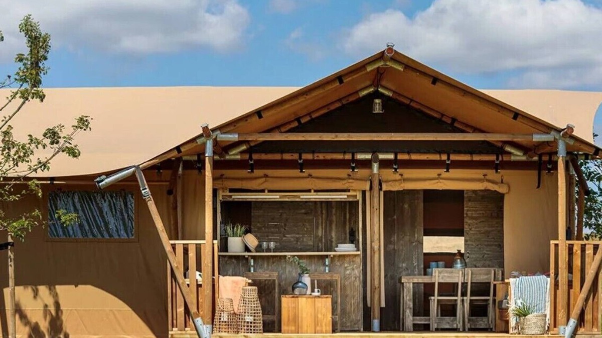 Turnhout Bed & Breakfast | Luxury Glamping wellness on an organic farm