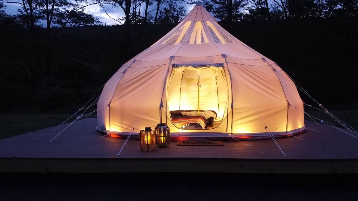 Clearville Resort | Luxury Glamping Yurt at River Mountain-Meadow View