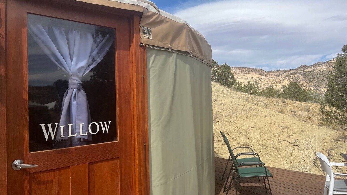 Escalante Resort | Luxury Glamping Yurt Resort Between National Parks with desert mountain views, close to hiking trails, slot canyons, off-roading and more!