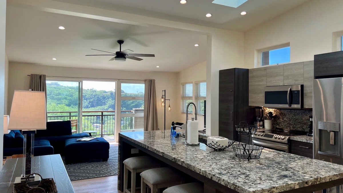 Moanalua House | LUXURY GOLF COURSE FRONTAGE HOME "D", MODERN CLEAN, GATED, Nr. JBPHH, CAMP SMITH