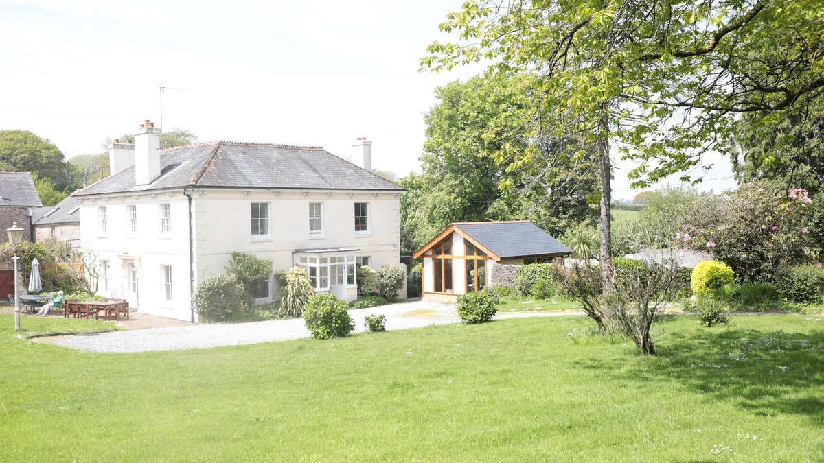 Chillington House | Luxury Grade II Listed Georgian Farmhouse Set In Extensive Gardens