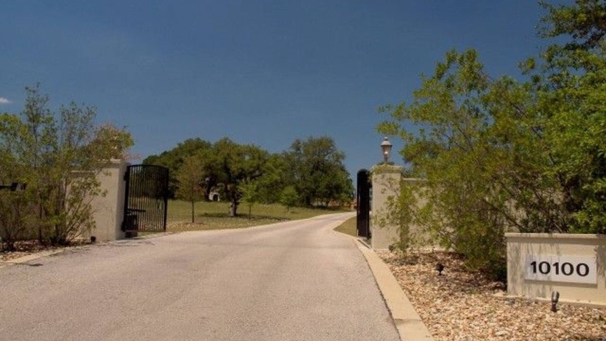 Buda House | Luxury Hill Country Estate