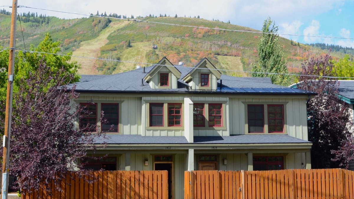 North Park City House | Luxury Home 2 Blocks from PCMR; Walking Distance to Main St.