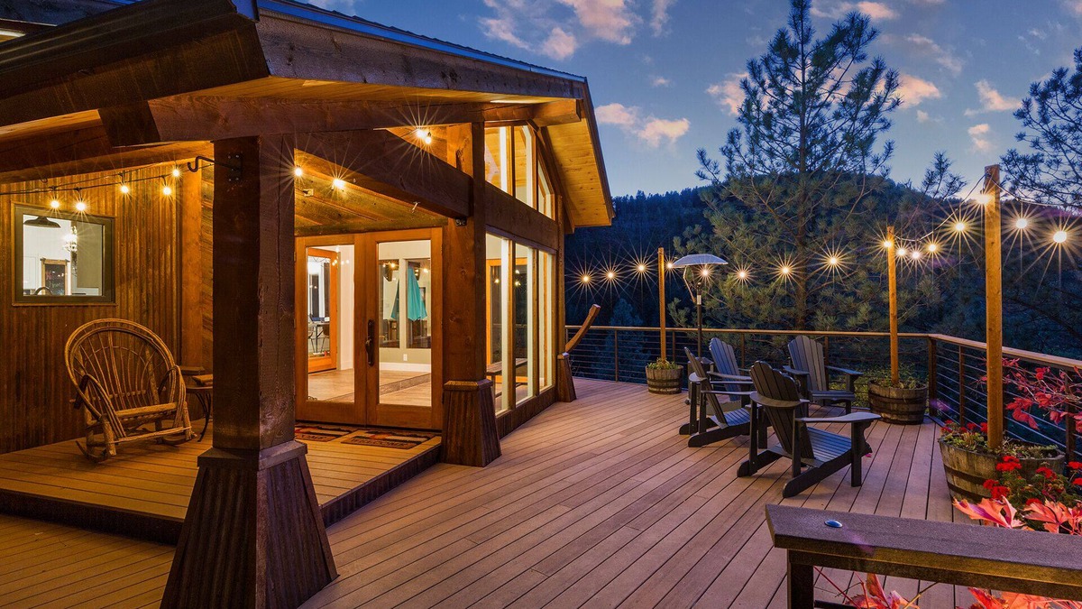 Durango House | Luxury Home - 8 Acres - 7 Min to DGO - Pool Table/Fire Pit/Amazing Views