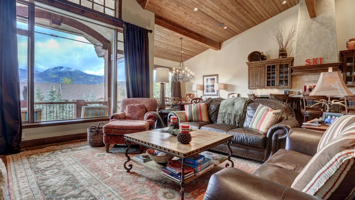 Park Meadows House | Luxury Home, Full Mountain Views, 5 Minutes to Historic Main St, Skiing, Golf