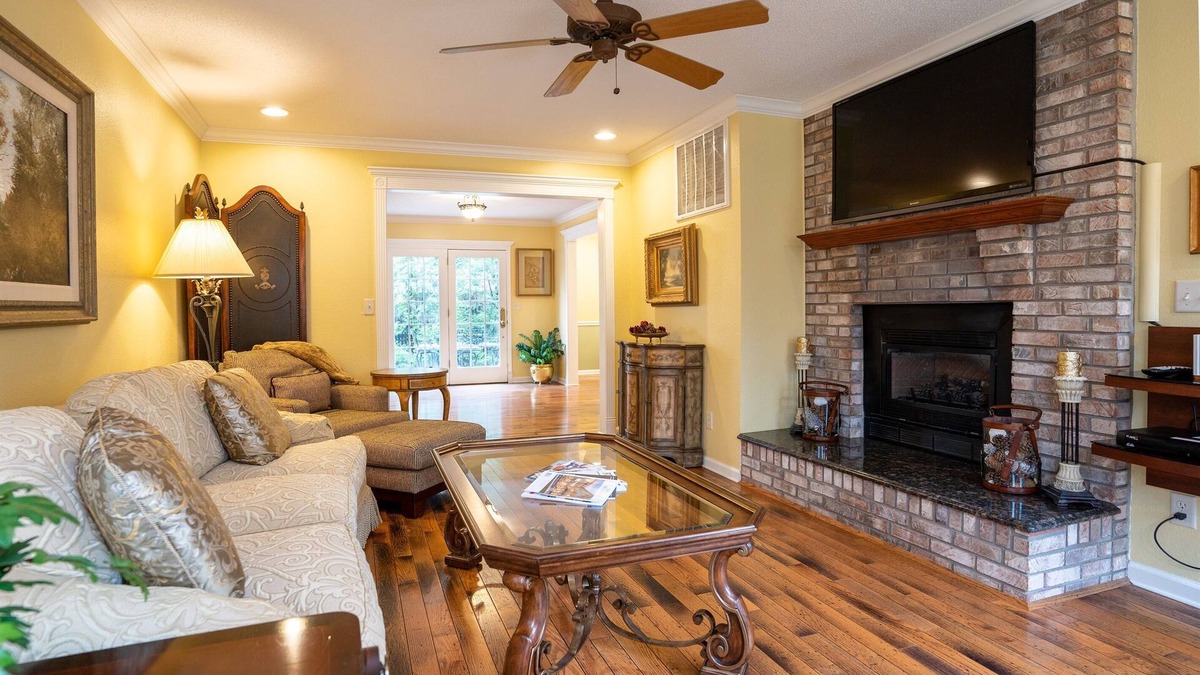 Carbondale House | Luxury Home in a Resort-Like Estate