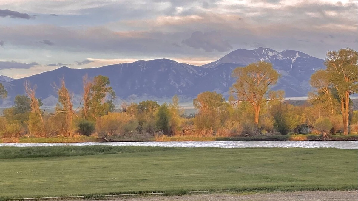 Ennis House | Luxury Home on Blue Ribbon Madison River and steps away from downtown Ennis, MT.
