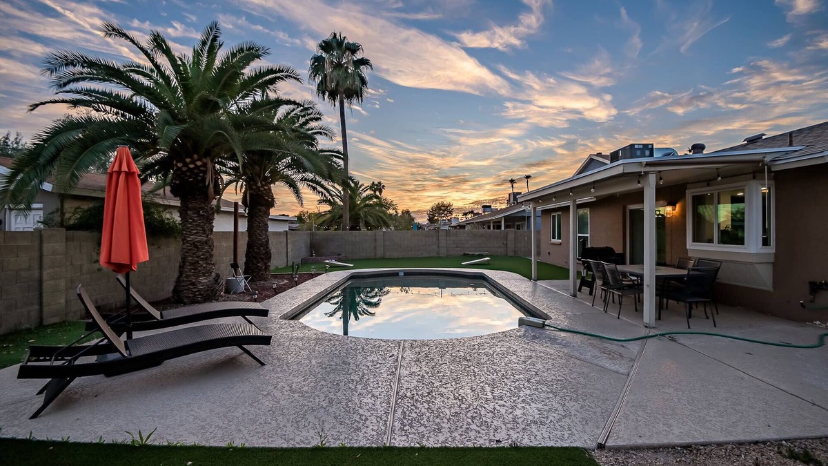 La Paz At Desert Springs House | Luxury Home w/Heated Pool & Golf Access