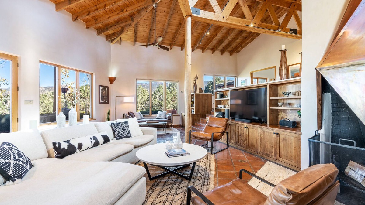 Chupadero House | Luxury Home with Detached Casita & Stunning Panoramic Views of the Mountains.