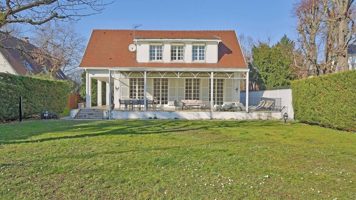 Le Vesinet House | LUXURY HOUSE FOR PARIS JO 2024