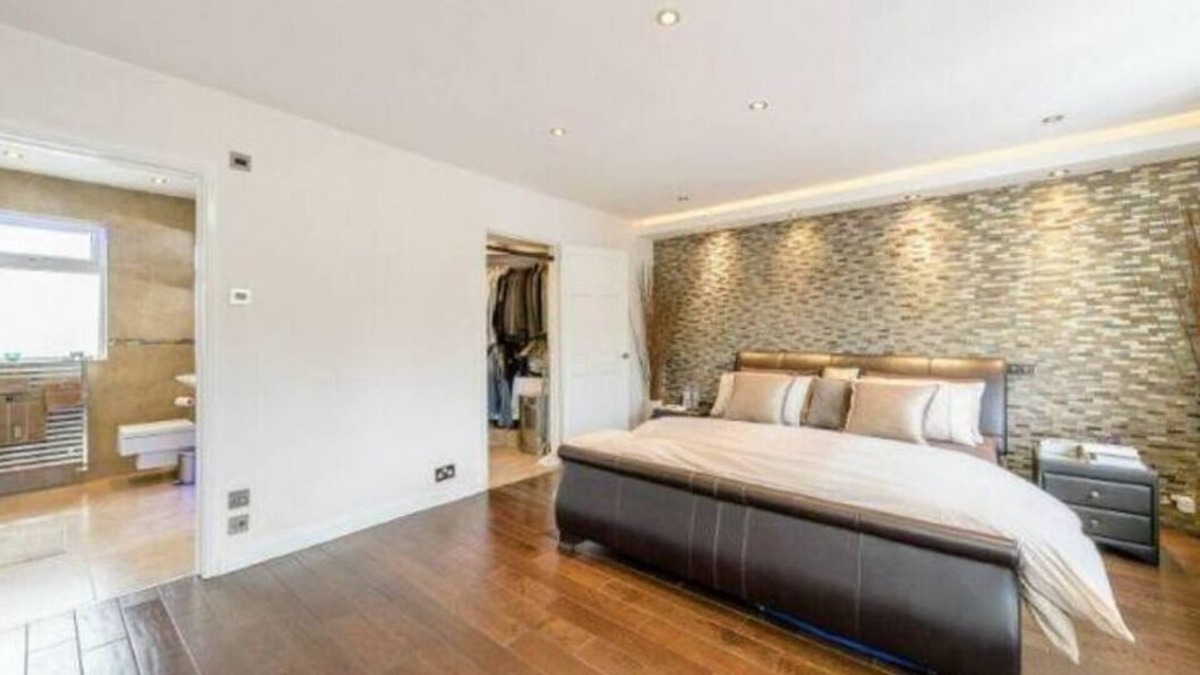 Hatch End House | Luxury House in Pinner, 30 min to Central London!