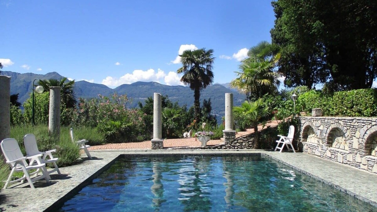 Brezzo di Bedero Villa | Luxury Italian Lakes villa on Lake Maggiore