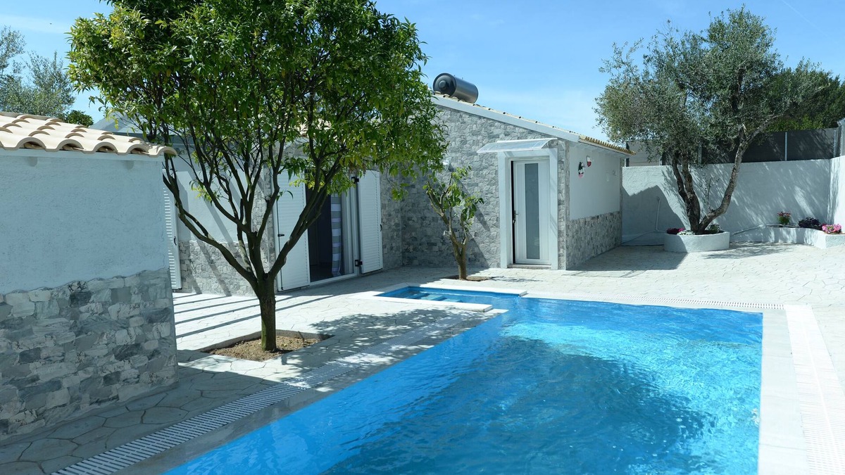 Chalikounas House | Luxury JustFor2 Villa