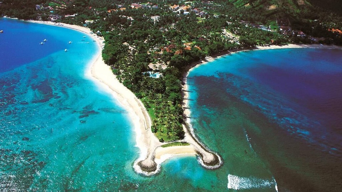 Senggigi Villa | Luxury Lagoon 1 Bedroom Pool Vila with Private Jacuzzi