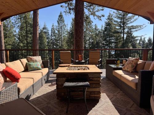 Lake Almanor Country Club House | Luxury Lake Almanor Cabin Covered Deck & Views