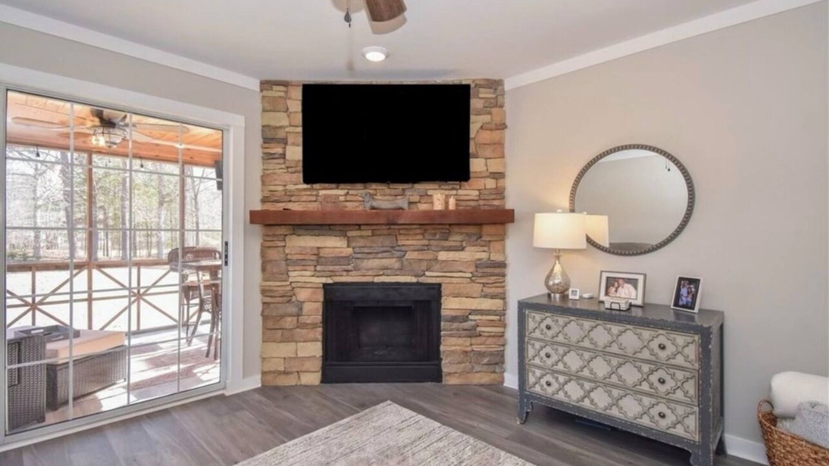 Dadeville Condo | Luxury Lake Martin Condo