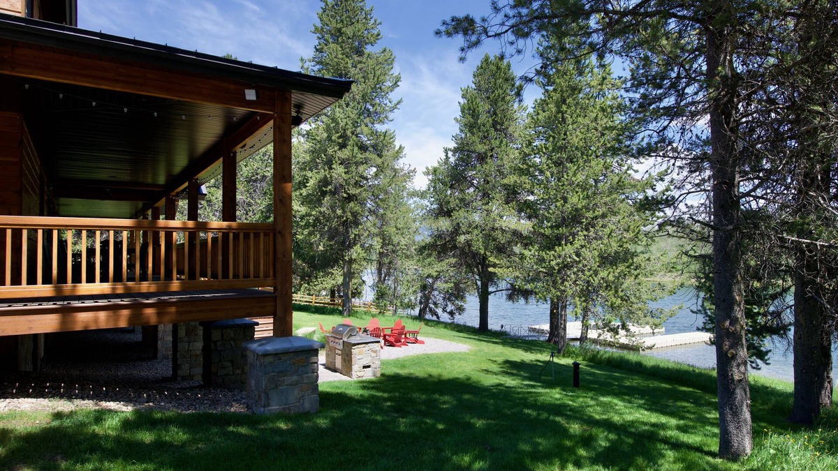 Island Park House | Luxury Lakefront Lodge at Henry's Lake near Yellowstone NP West Entrance