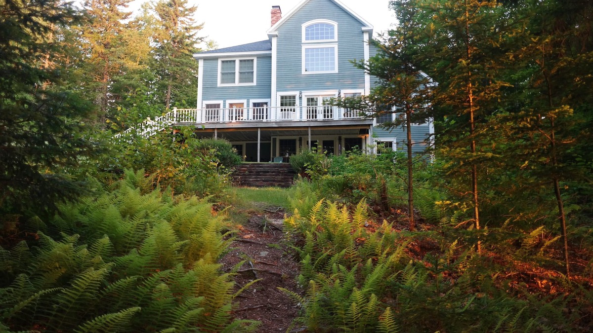 Penobscot House | Luxury Lakefront - Near Acadia & Bar Harbor - Over 100 Five Star Reviews!