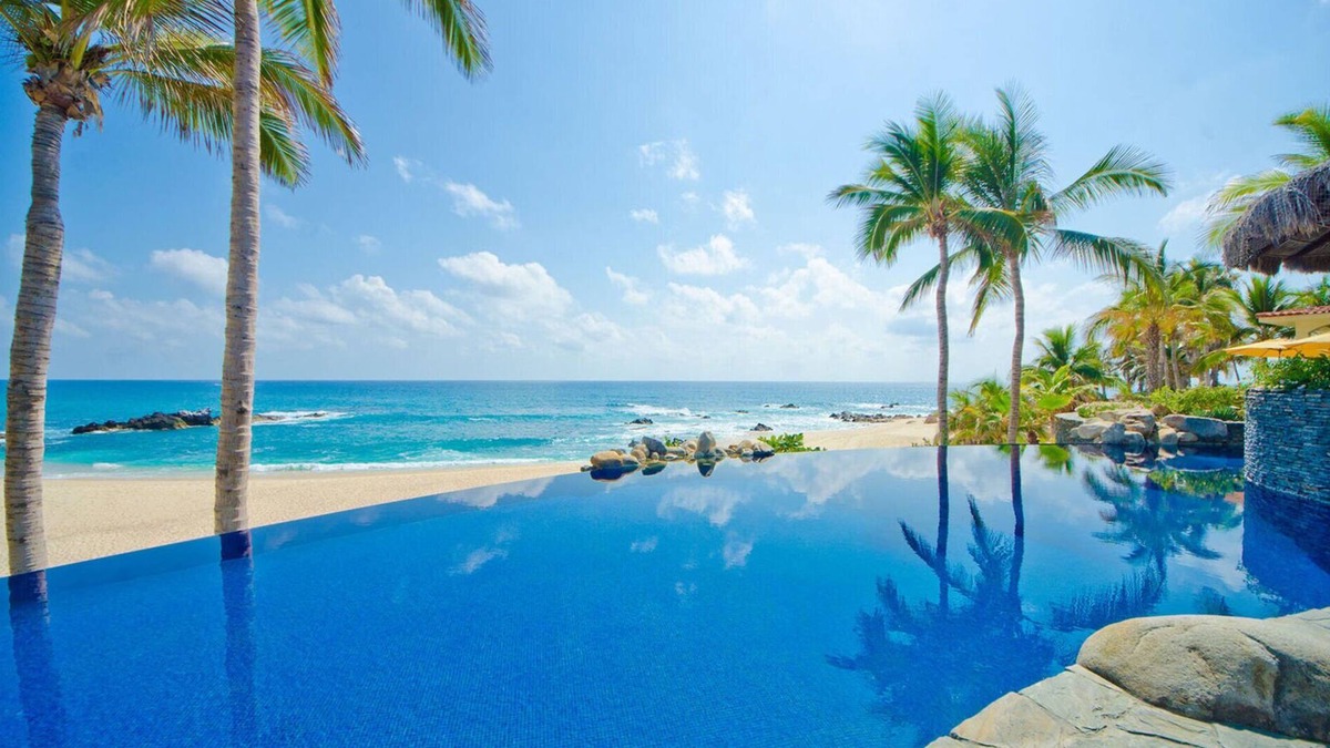 Rancho Cerro Colorado House | Luxury Living by the Pool, Cabo San Lucas Mansion 1004
