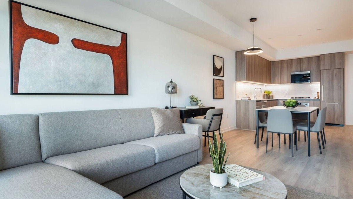 Melrose Condo | Luxury Living in Level Hollywood - Furnished Suites for 30+ Night Stays!