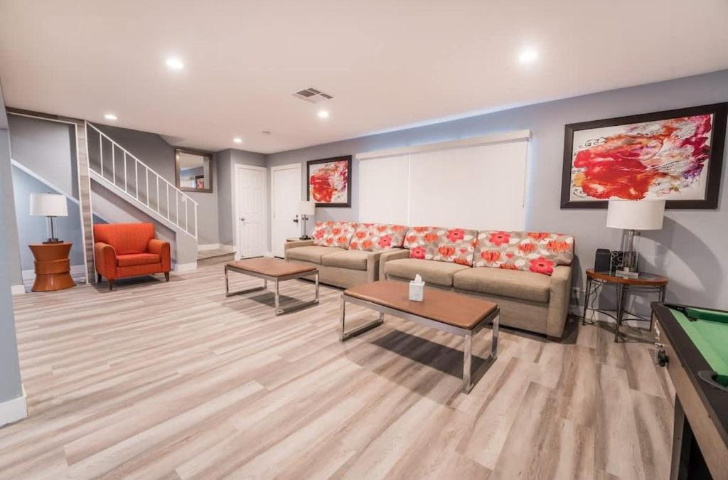 Sunrise Manor House | Luxury Living Just Steps from the Strip