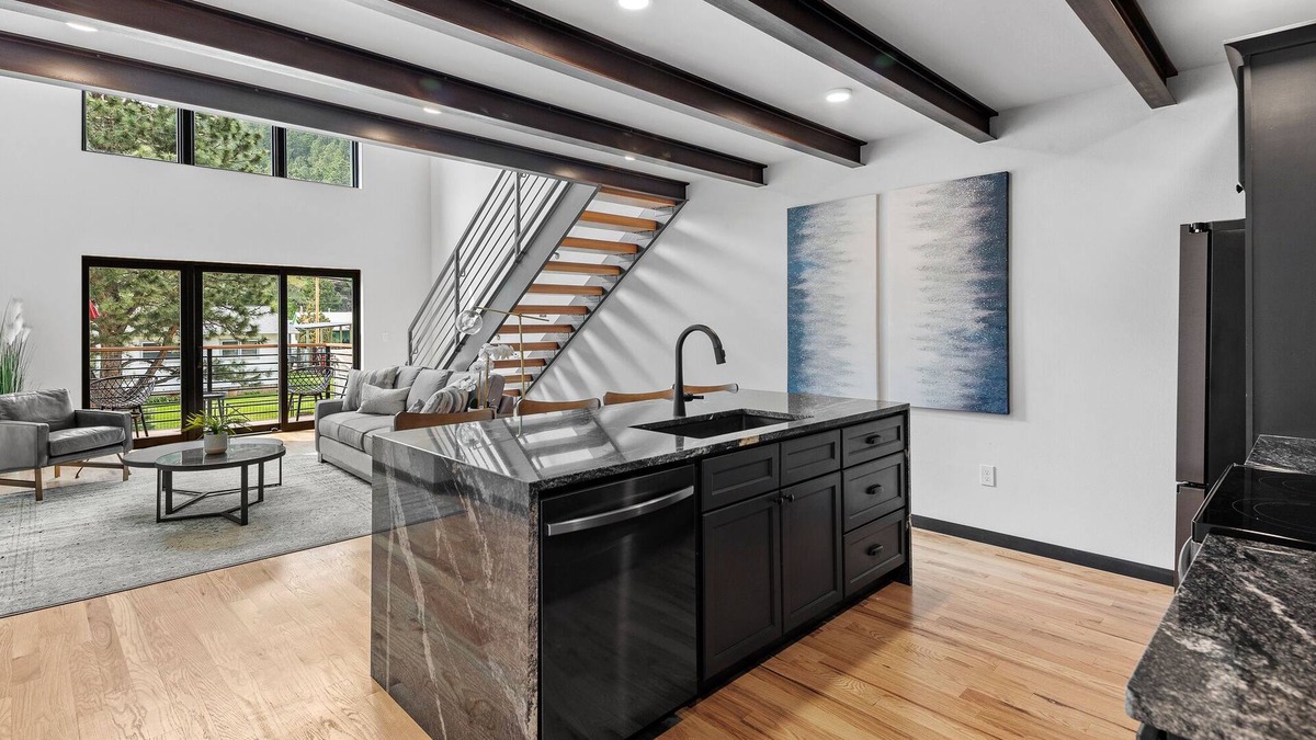 Hill City Apartment | Luxury Loft 3 on Main Street