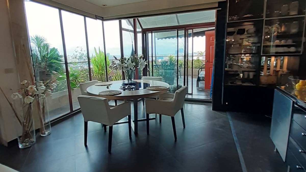 Bang Na Condo | Luxury Loft At The End Of Sukhumvit/Feel Living In A House.