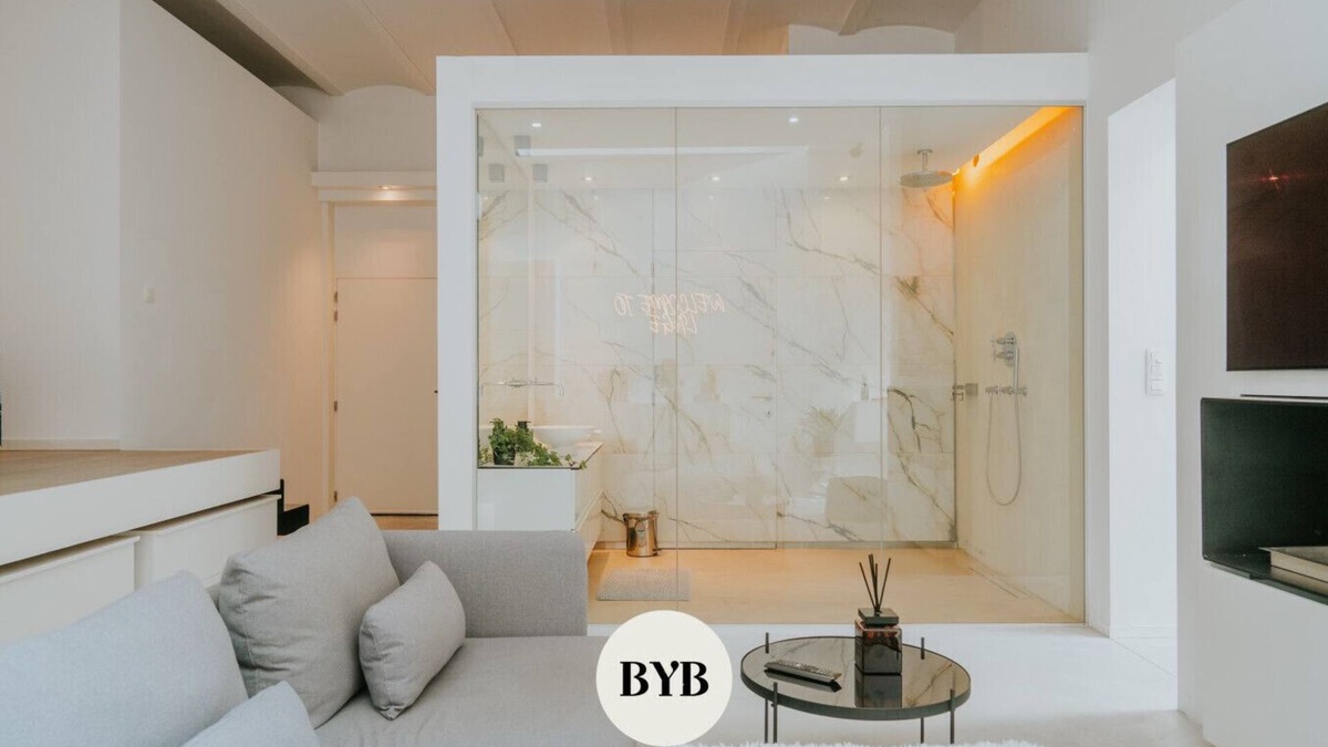 Saint-Laurent Apartment | Luxury loft with private parking