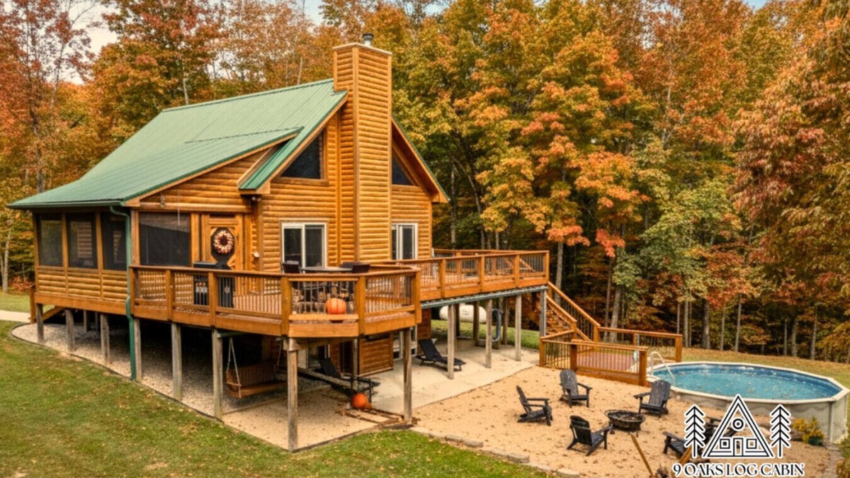 Freetown Apartment | Luxury Log Cabin Retreat with PRIVATE POOL, Hot Tub & Stocked Lake in the Forest