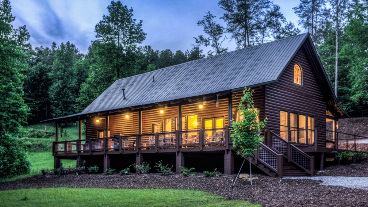 Ellijay Cabin | Luxury Log Cabin w/Spacious Great Room On Trout Stream w/playground & hot tub