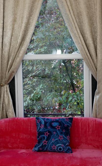 Haringey House | Luxury London house sleeps 13, 2 minutes to metro