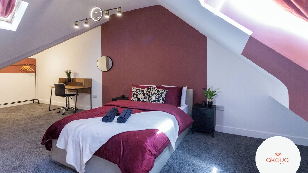 Offerton House | Luxury Manchester Retreat | Long Stays | Contractors | Tourists