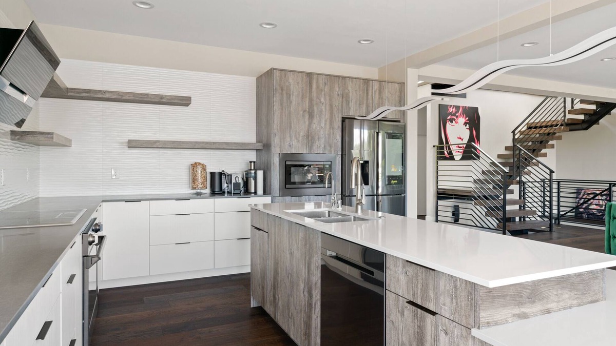 White Center House | Luxury mansion in West Seattle.