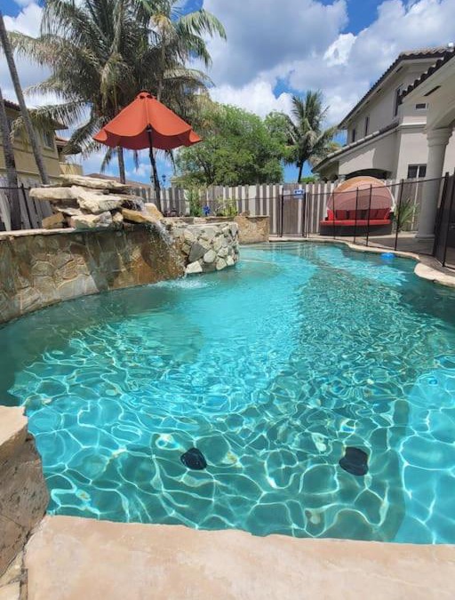 Tamiami House | Luxury mansion with pool jacuzzi BBQ for ultimate scape