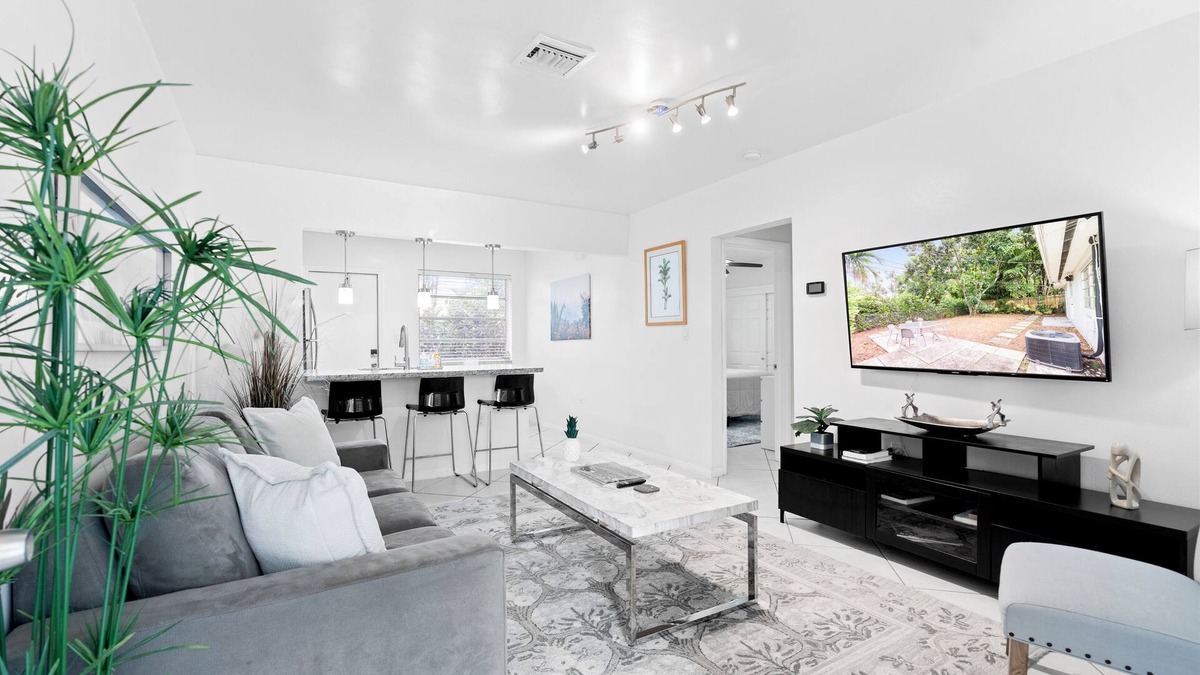 Coral Gables Apartment | Luxury Miami! Managed by BNR Vacation Rentals