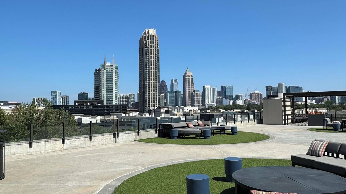 Home Park Apartment | Luxury Midtown Oasis: Rooftop & Pool