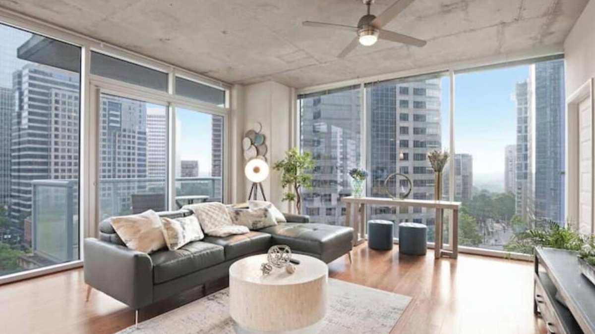 Midtown Apartment | Luxury Midtown Retreat 2BR 2BA